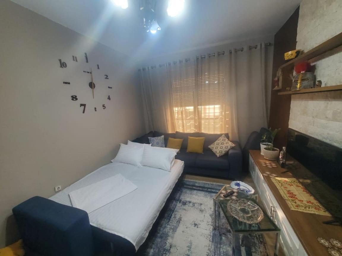 Apartamenti8 Korca Exterior photo